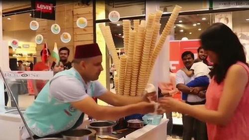 围观吃瓜的视频,吃瓜群众的狂欢现场